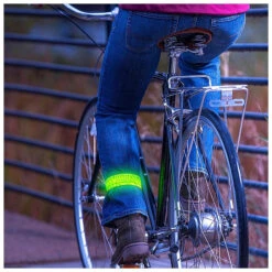 Nite Ize SlapLit Rechargeable Neon Yellow Bracelet Neon Yellow -Camping En Plein Air nite ize slaplit rechargeable neon yellow armband neon yellow 2