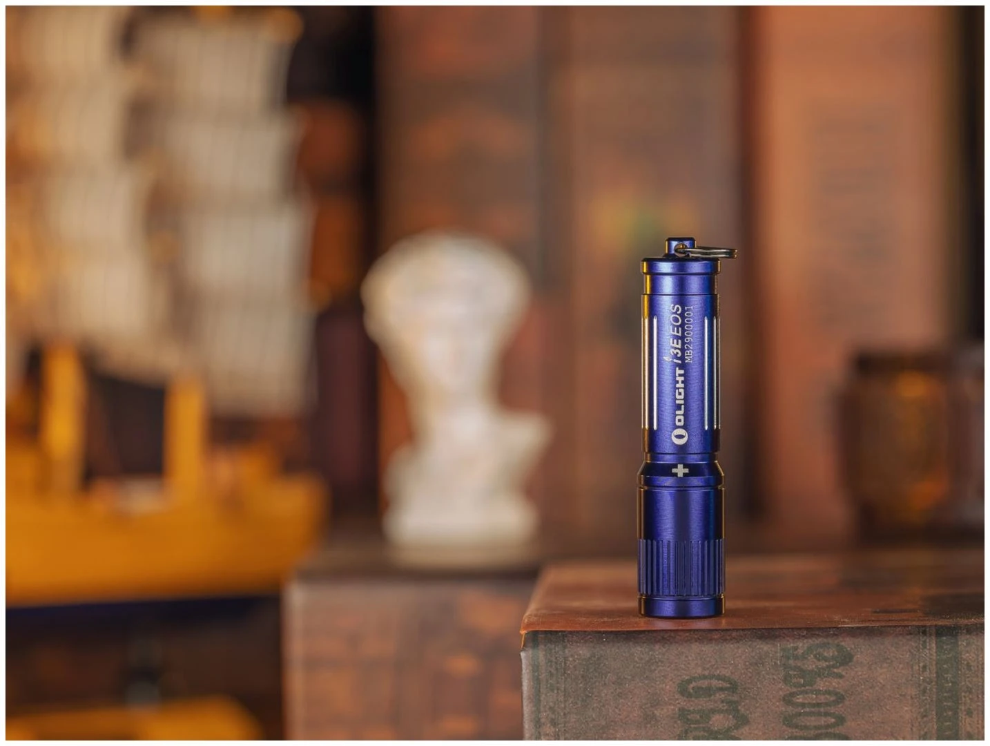 Olight I3E EOS Regal Blue Limited Edition 9 Olight I3E EOS Regal Blue Limited Edition – Image 9